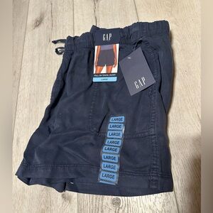 navy blue GAP shorts size L